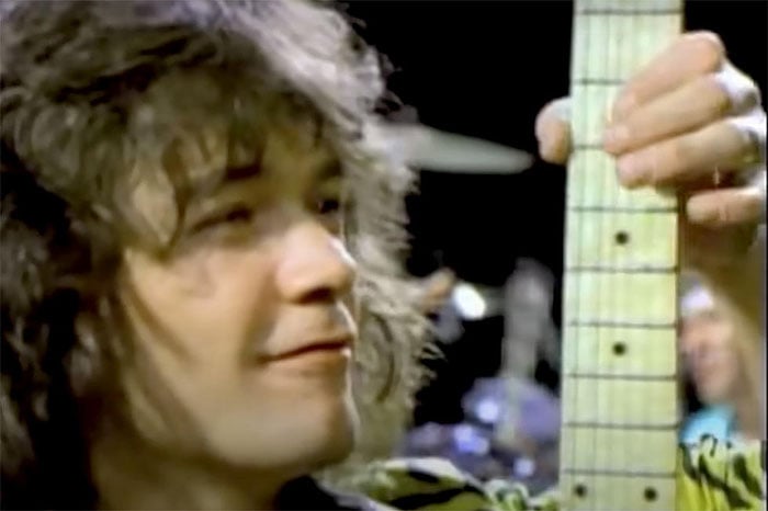 Satriani comenta desafio de tocar linhas de Eddie Van Halen